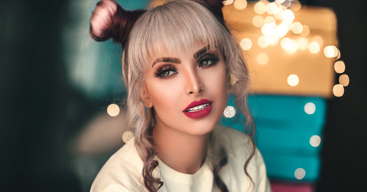 découvrez notre sélection de rouges à lèvres pour sublimer vos lèvres. du mat au brillant, en passant par des teintes audacieuses ou naturelles, trouvez le lipstick parfait qui vous correspond et exprimez votrestyle unique.