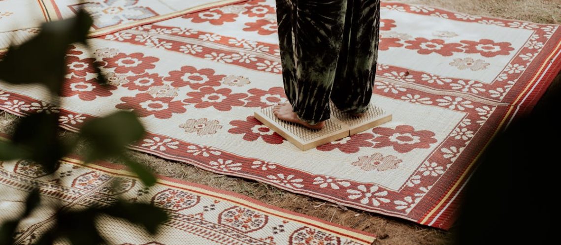 découvrez les bienfaits de notre tapis d'acupression, un accessoire idéal pour soulager le stress et améliorer la circulation sanguine. profitez d'une relaxation profonde et d'un bien-être au quotidien grâce à cette méthode naturelle inspirée de la médecine traditionnelle.