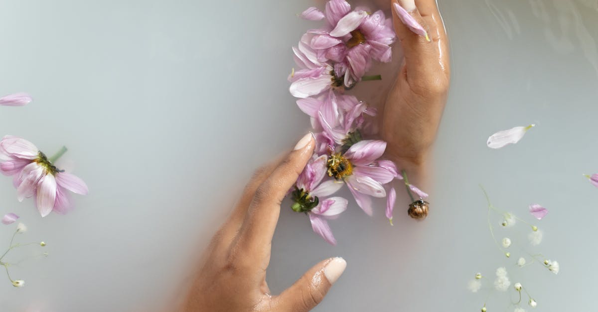 découvrez notre sélection de tapis de bain élégants et absorbants, parfaits pour apporter confort et style à votre salle de bain. nos tapis sont conçus pour sécher rapidement et résister à l'humidité, tout en offrant une touche décorative.