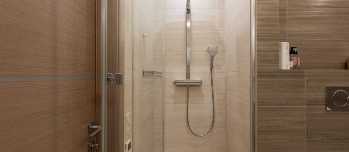 découvrez notre sélection d'accessoires de douche, alliant confort et style. transformez votre expérience quotidienne avec des produits pratiques et esthétiques pour un espace de bain agréable.