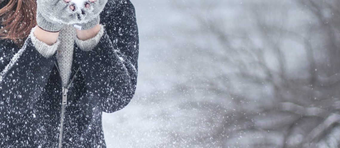 découvrez notre sélection de gants d'hiver alliant chaleur, style et confort. protégez vos mains du froid tout en restant tendance avec nos modèles variés adaptés à toutes les activités extérieures.
